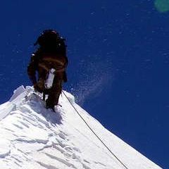 кто пишет все эти игры